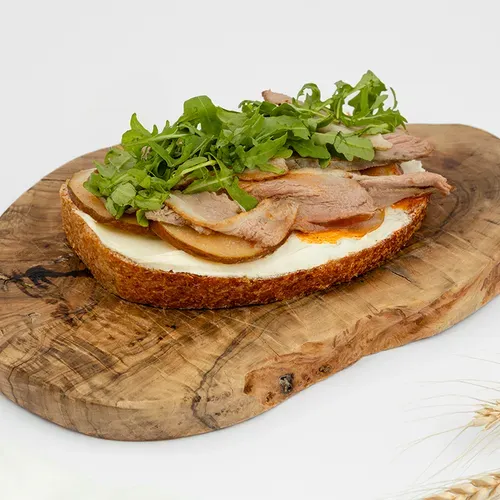 Sandwich cu rață și pere